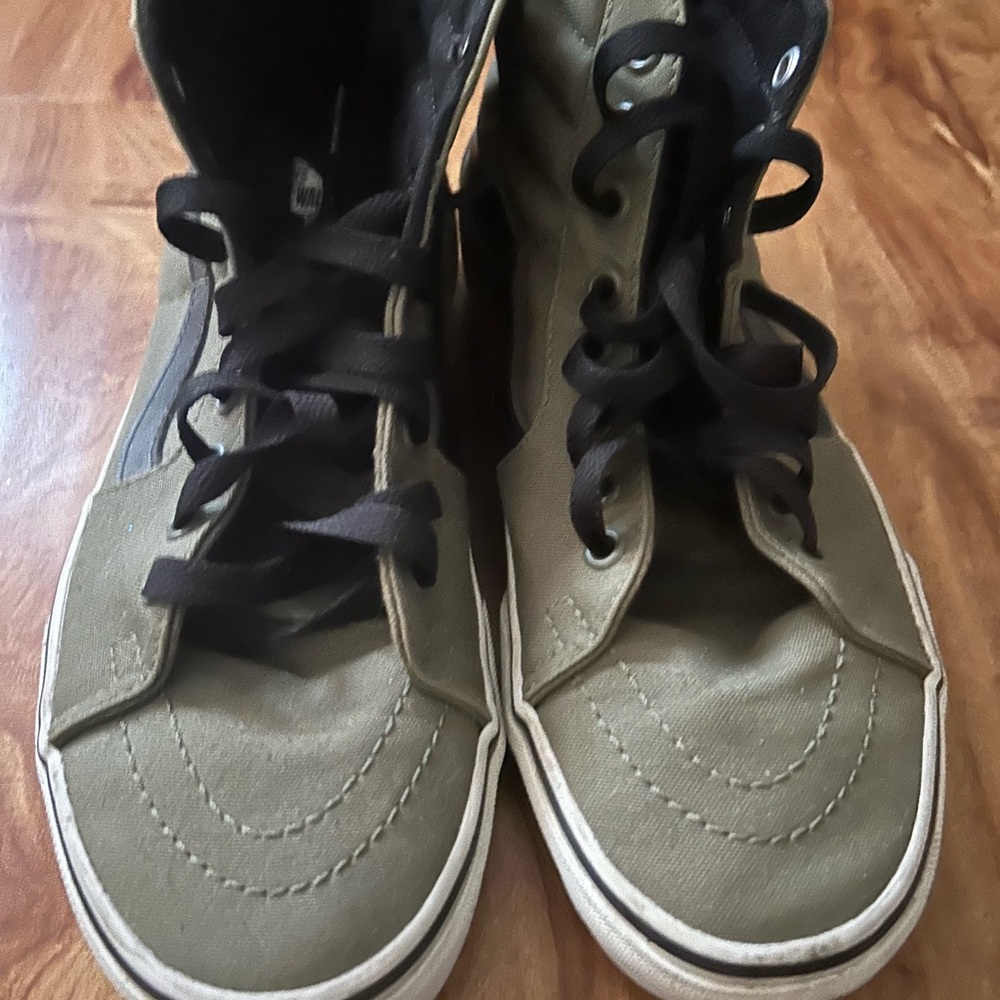 Vans Olive Green High-Top Sneaker size 6 men size women’s 7.5